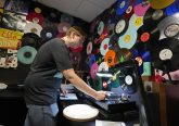 Examining the Popularity and Use of Vinyl Records in the Modern Era